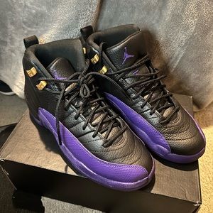 Jordan retro 12 - size 6.5y